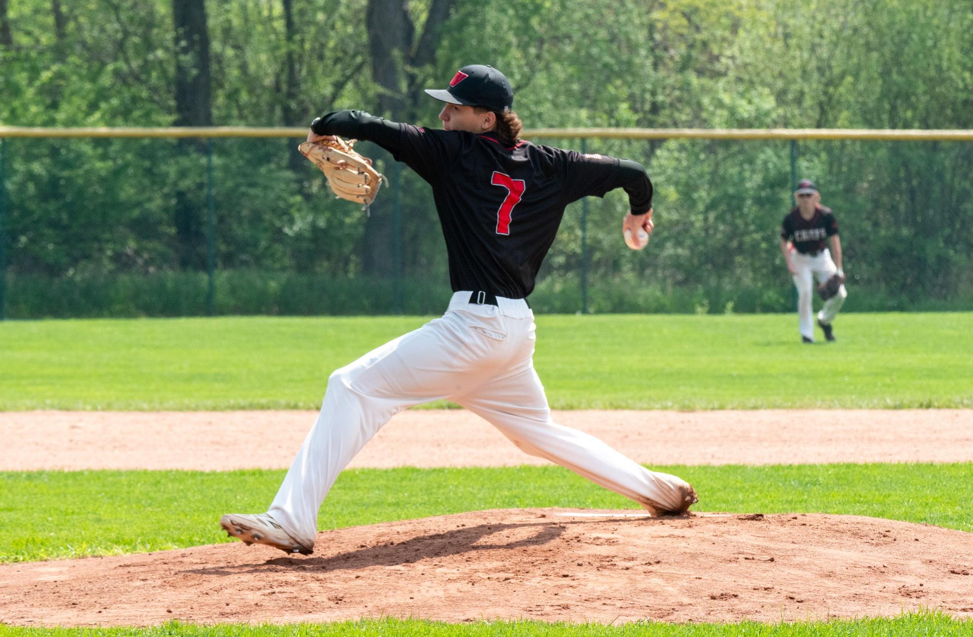 Chiefs rally to beat Sauk