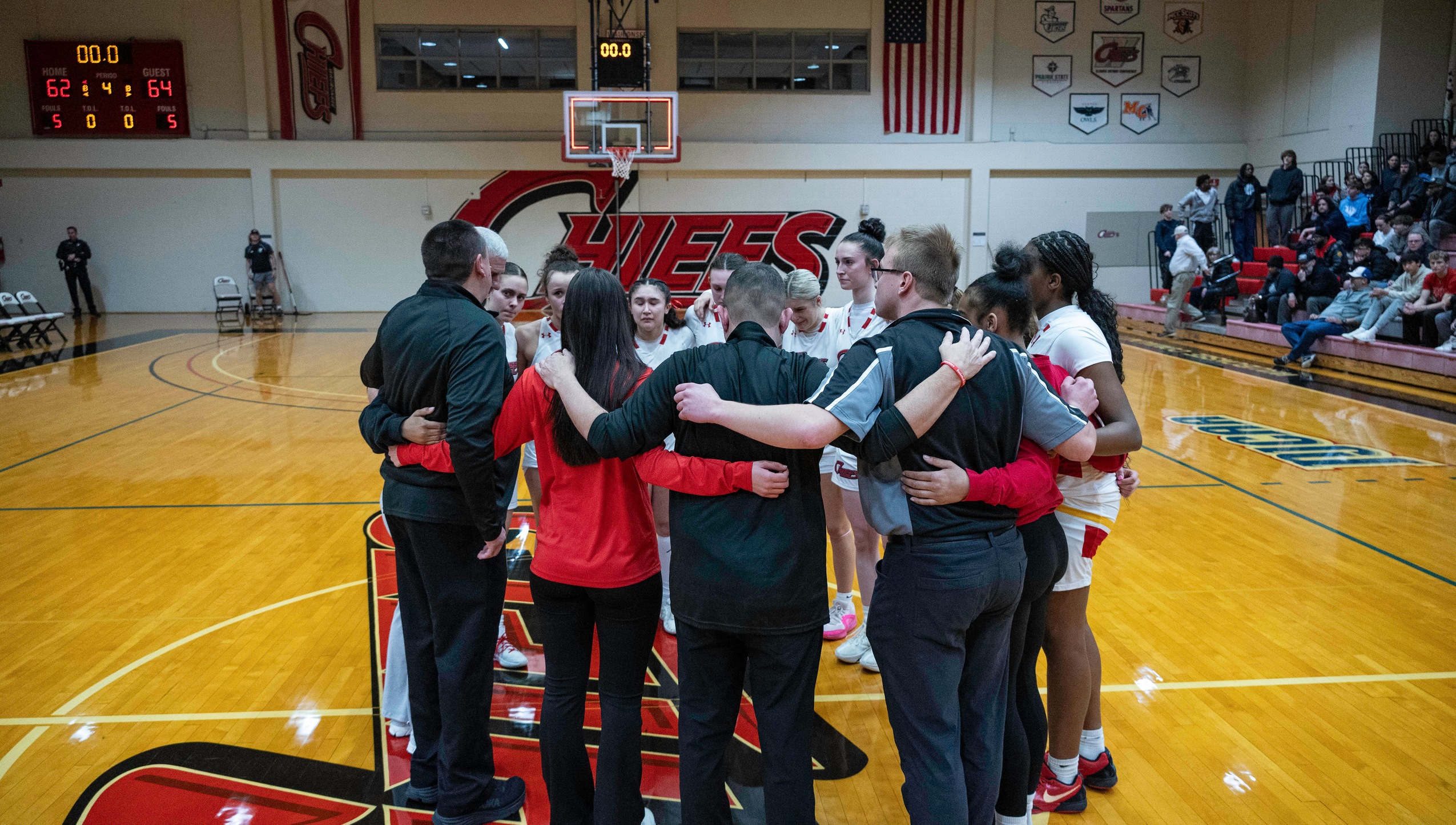 Chiefs last second shot comes up short